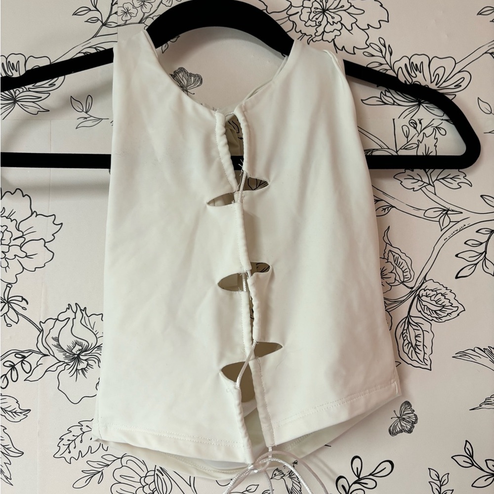 Windsor White Top